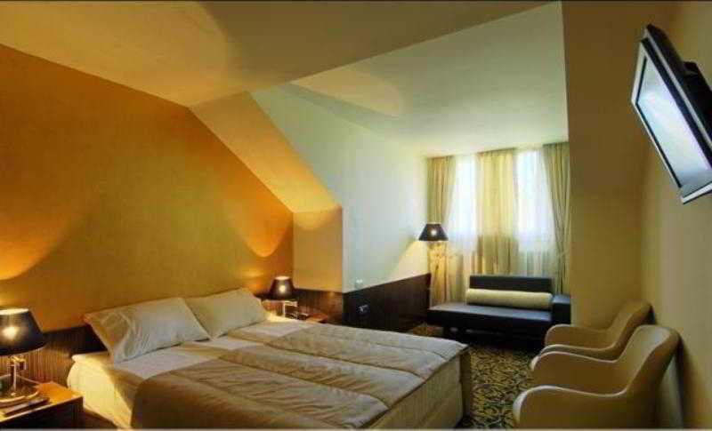 Hotel Hercegovina Іліджа Екстер'єр фото