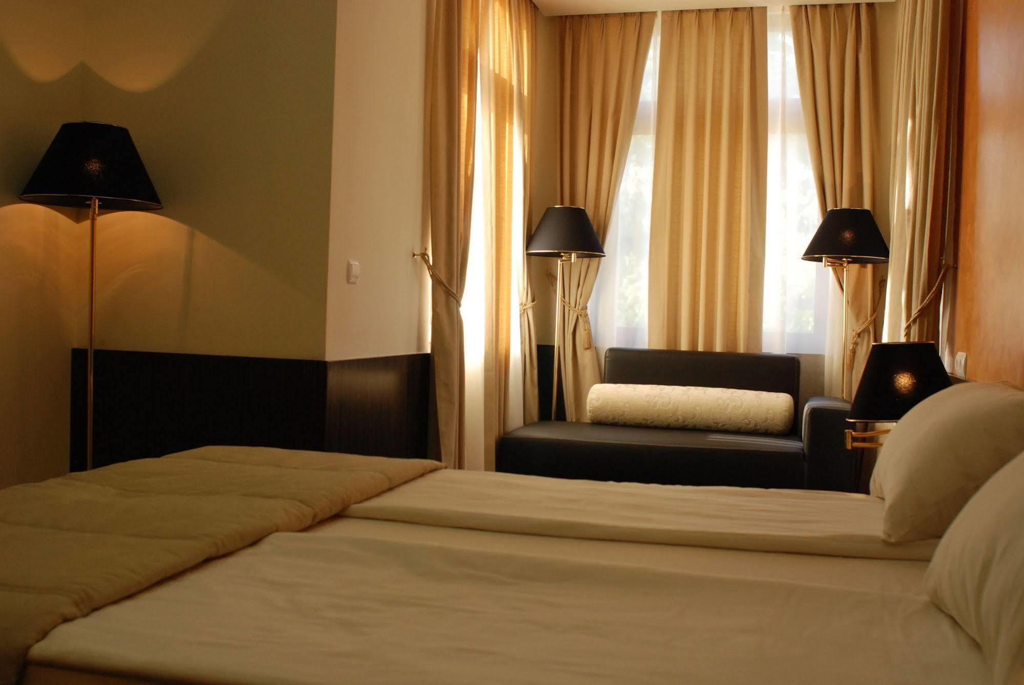 Hotel Hercegovina Іліджа Екстер'єр фото